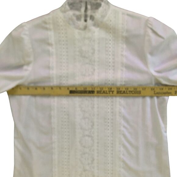 White Lace Victorian Blouse Womens M VTG High Neck Lace Detail Short Puff Sleeve - Picture 11 of 12